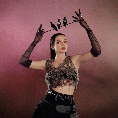 Poppy : They’re All Around Us